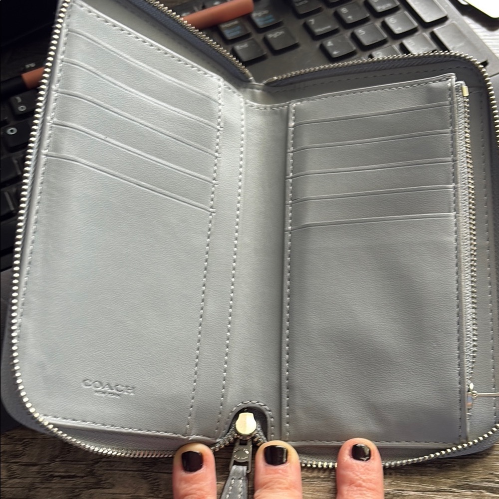 Chic Light Blue Leather Wallet - image 3